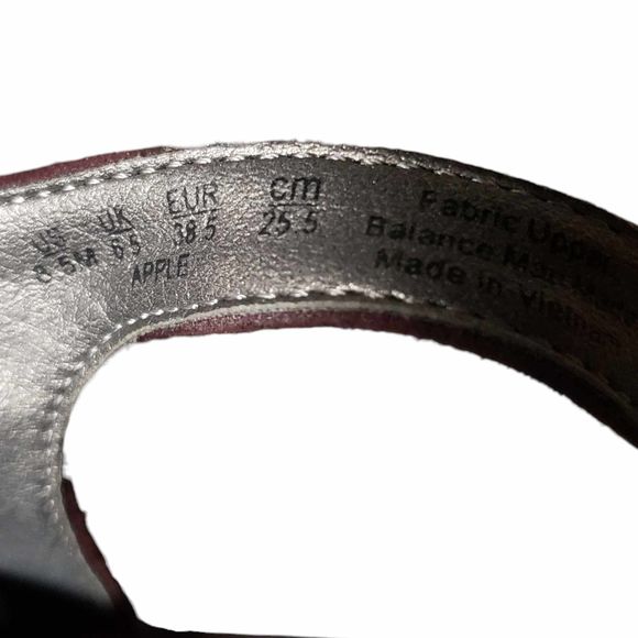 Life Stride Velocity Burgundy 8.5 Fabric & Synthetic 4" Peep Toe Slingback Heels - Picture 2 of 9